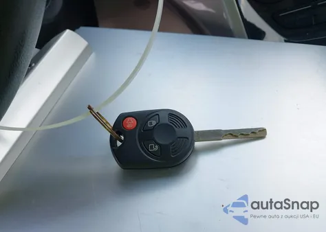 2013 Ford Escape Sel z USA, uszkodzony, nr VIN 1FMCU0H98DUB05934